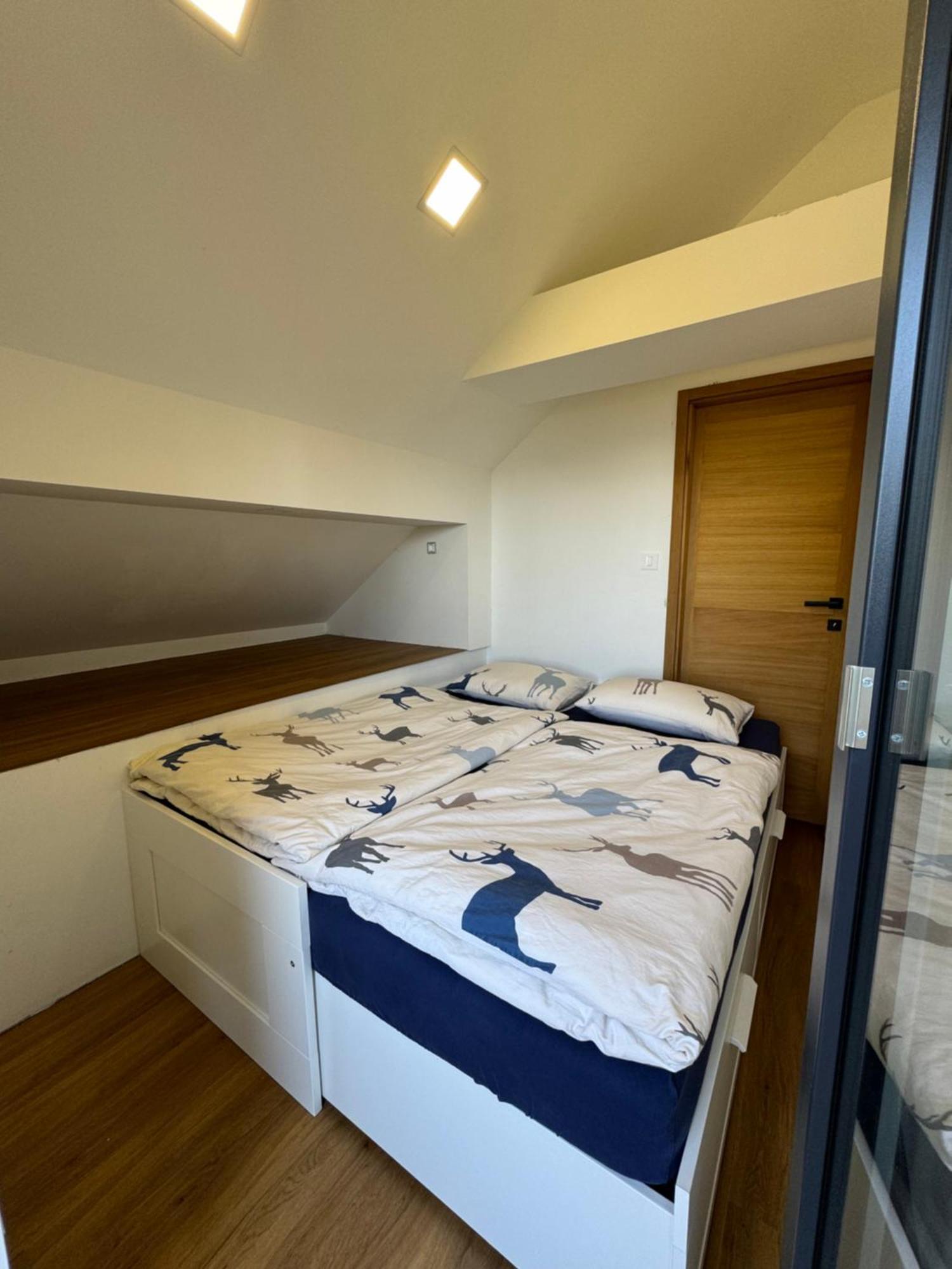Span Cottage Jesenice Esterno foto
